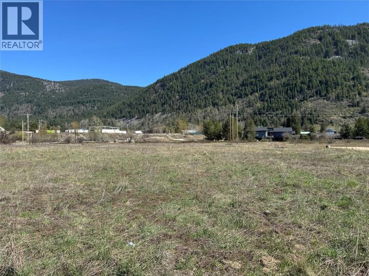 Photo de la propriété:  Lot C Waterloo Crescent  BC V1N 4M3 