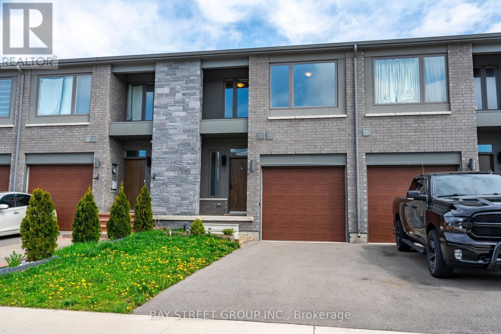 Property Photo: 6 Bedrock Drive ON L8J 0K6