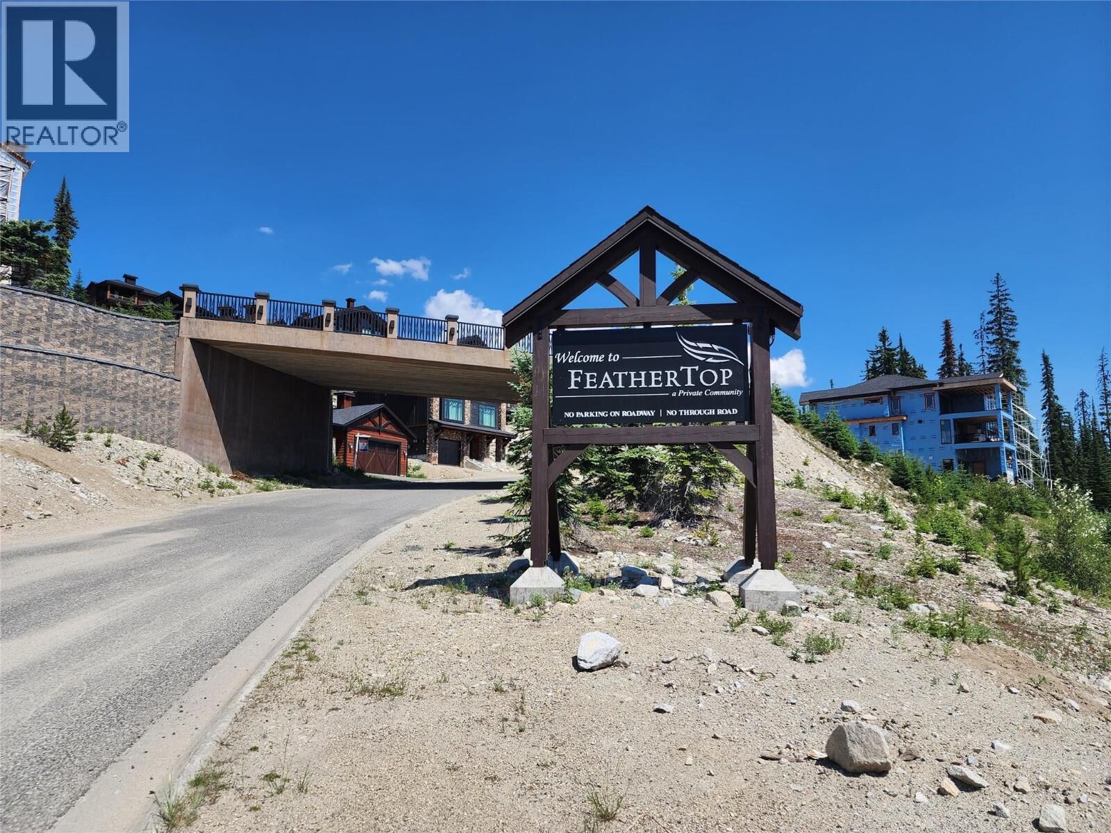 Photo de la propriété: 330 Feathertop Way BC V1P 1T4