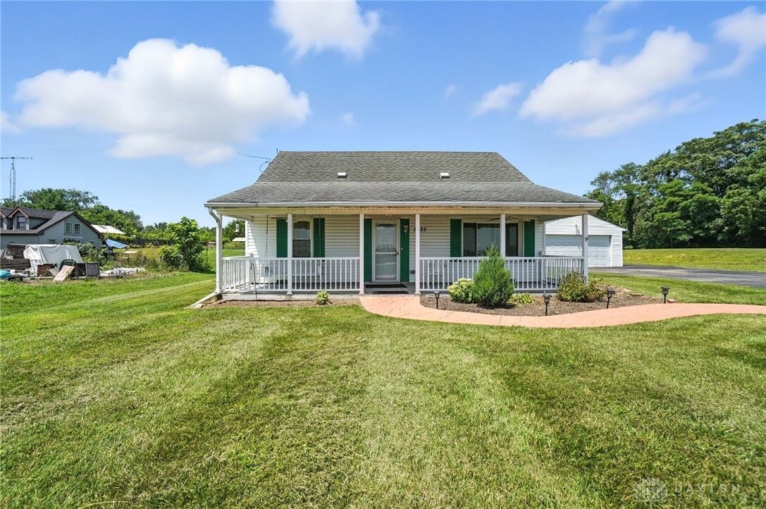 Property Photo: 8425 Battin Howell Road OH 45368