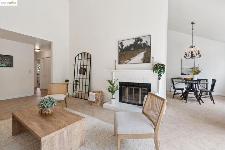 Property Photo:  5 Harwich Walk  CA 94523