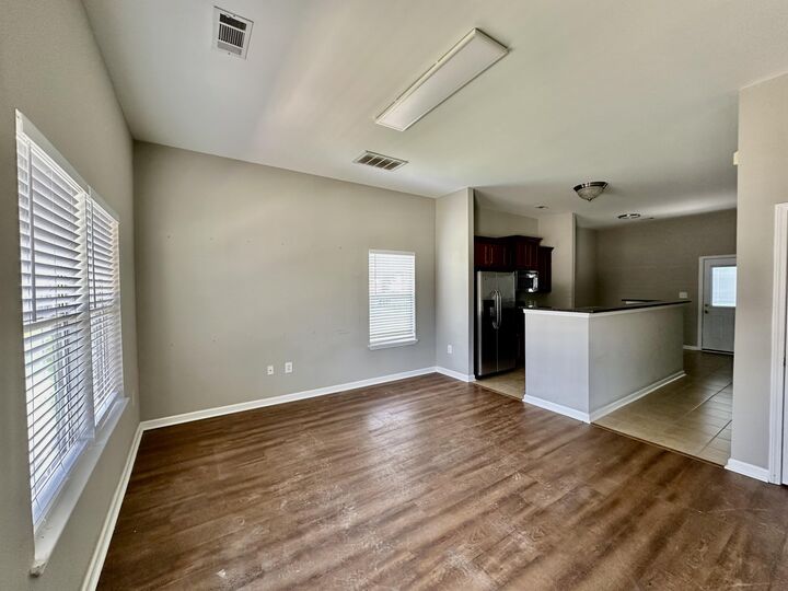 Property Photo:  496 Tropical Way  FL 32439 