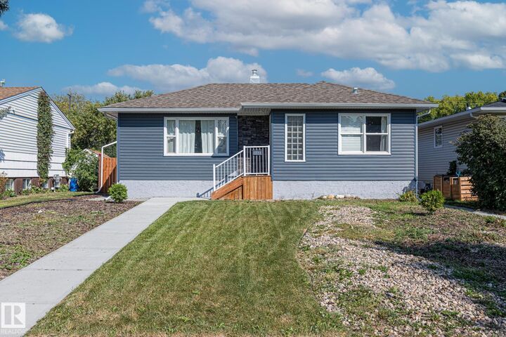 Property Photo:  11420 112 Avenue NW  AB T5G 0H6 