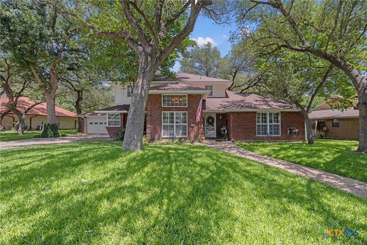 Property Photo:  2203 Antelope Trail  TX 76548 