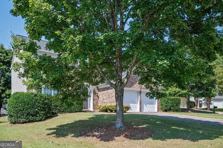 Property Photo: 671 Glenbarrett Court NE GA 30066