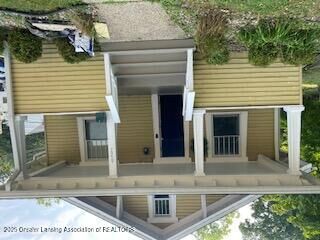 Property Photo:  