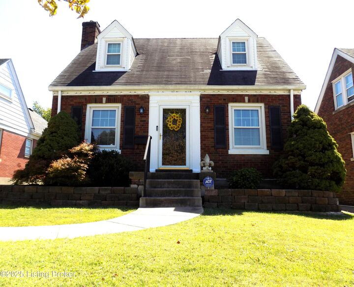 Property Photo: 1212 Hart Ave KY 40213