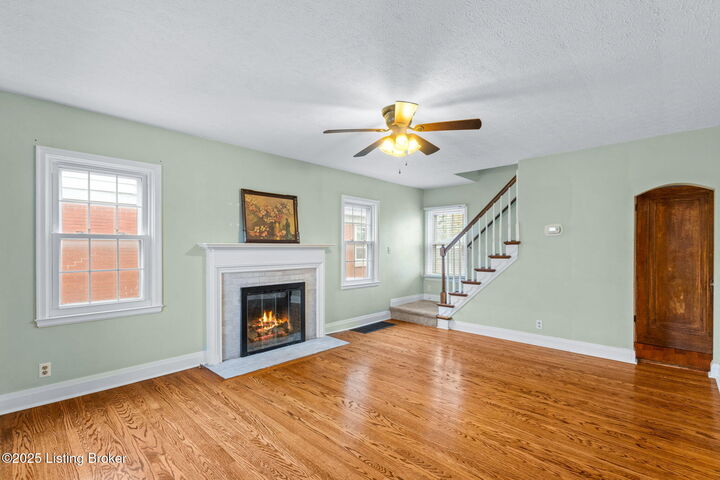 Property Photo: 1212 Hart Ave KY 40213