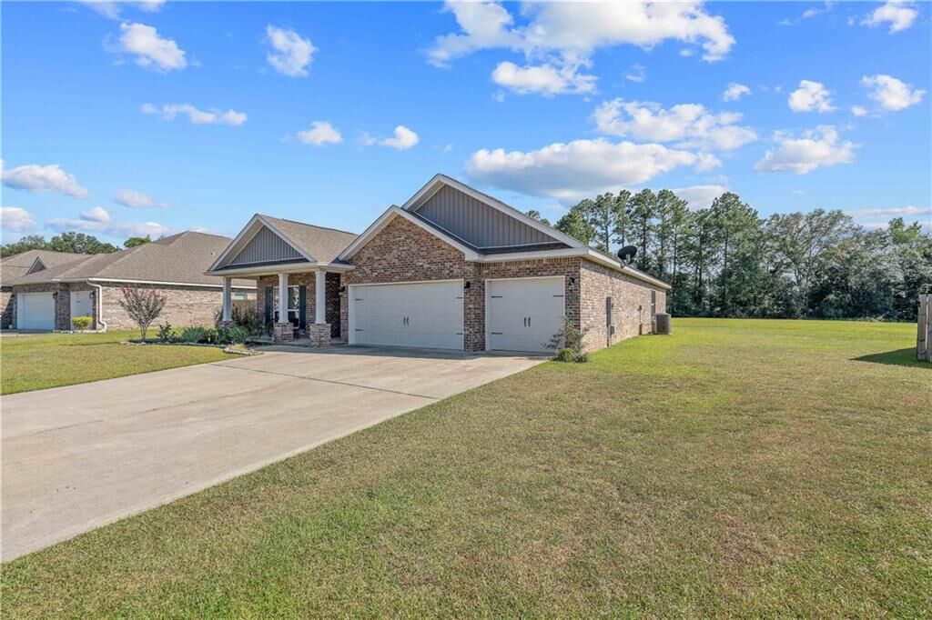 Property Photo:  9107 Oak Alley Way  AL 36541 