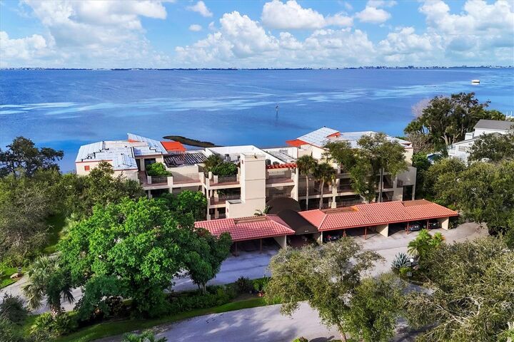 Property Photo:  6430 Sun Eagle Lane 201  FL 34210 