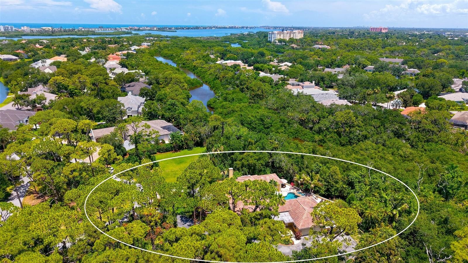 Property Photo:  422 Blue Garden Lane  FL 34229 