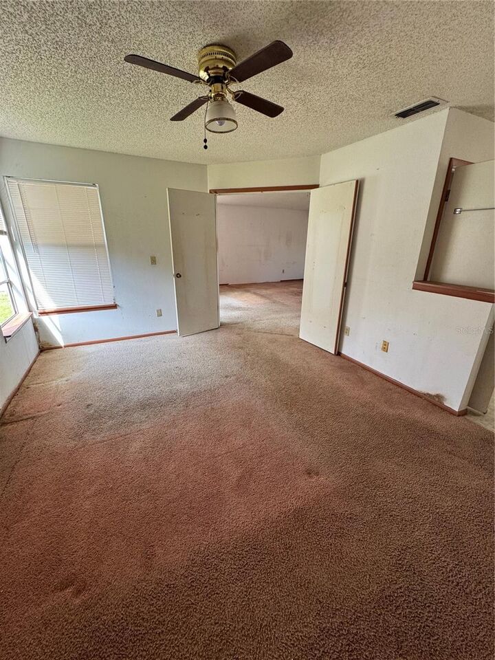 Property Photo: 5444 Blueberry Drive FL 32811