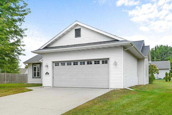 Property Photo:  1741 Jaimee Dr  WI 54963 