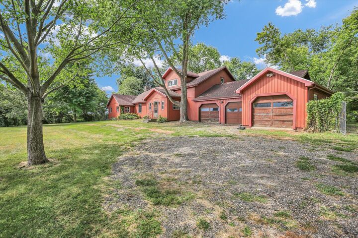 Property Photo:  2303 County Road 1100 E  IL 61822 