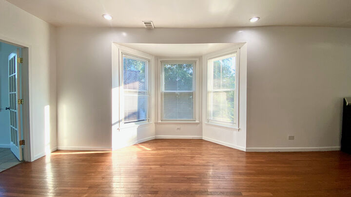 Property Photo:  6620 S Cottage Grove Avenue 2  IL 60637 