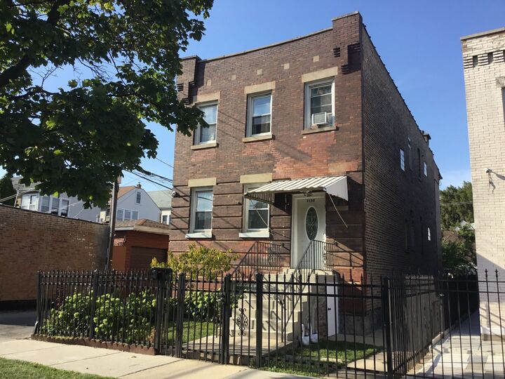 Property Photo:  3150 W 42nd Place  IL 60632 