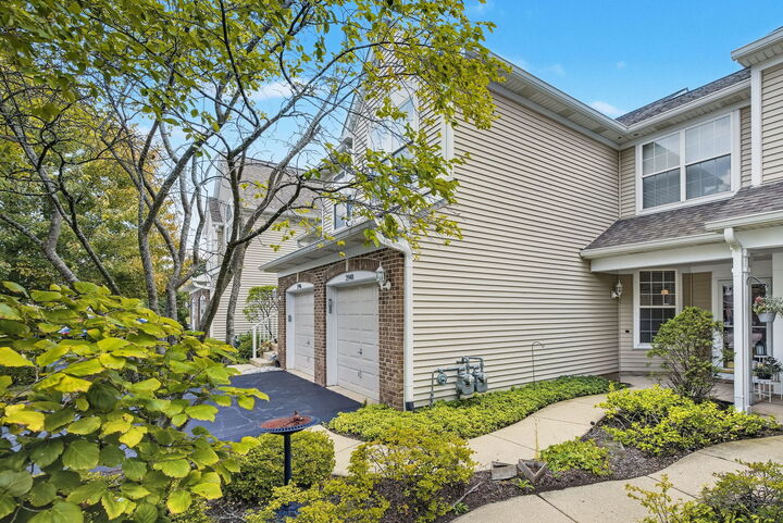 Property Photo:  2948 Waters Edge Circle  IL 60504 