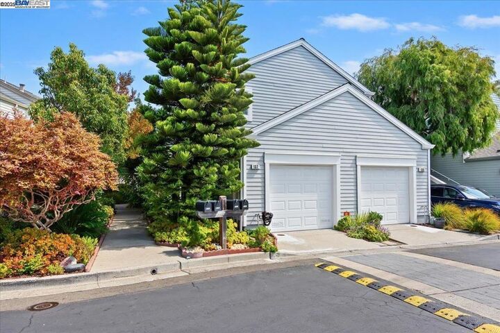 Property Photo:  137 Parfait Ln  CA 94502