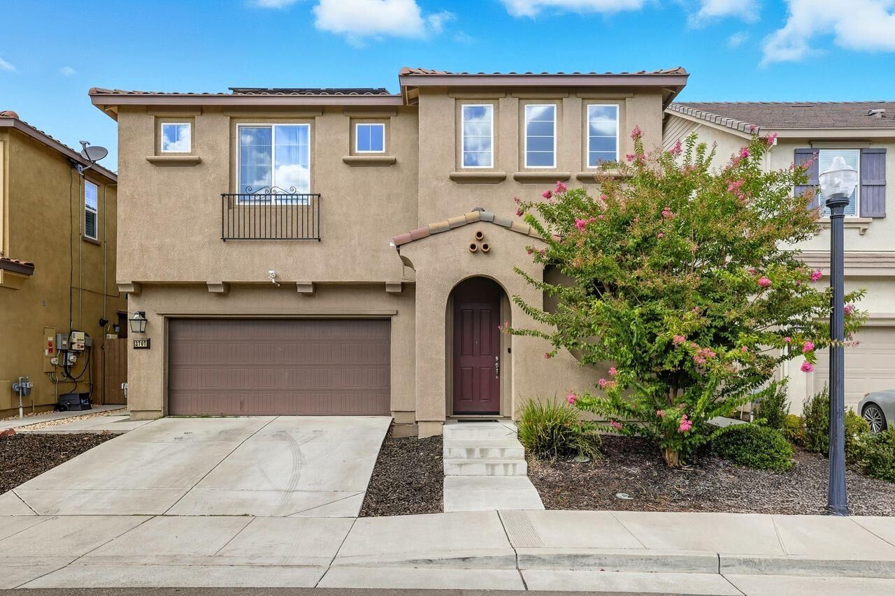 Property Photo: 3707 Manera Rica Drive CA 95834