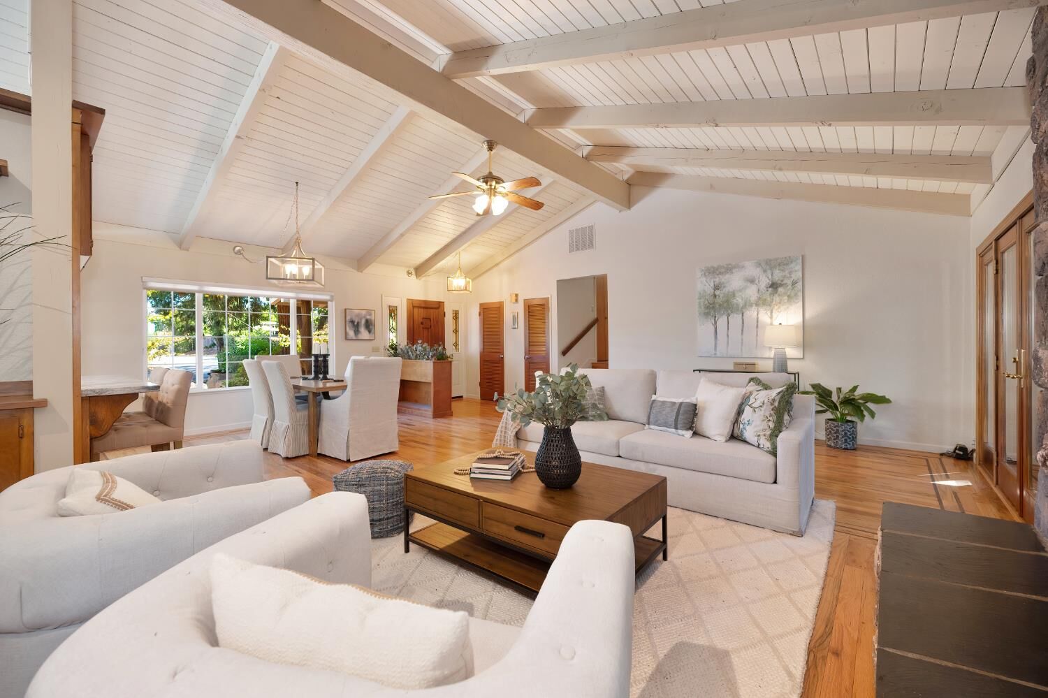 Property Photo: 1485 Oak Ridge Way CA 95603