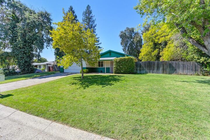 Property Photo:  8576 Hilton Way  CA 95628 