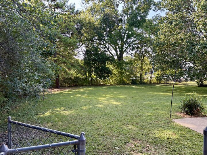 Property Photo:  204 S Hillcrest Dr  TN 37160 