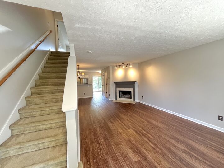 Property Photo:  554 Flintlock Ct  TN 37217 