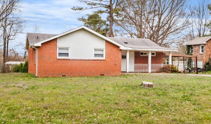 Property Photo:  310 Sheriff Dr  TN 37042 