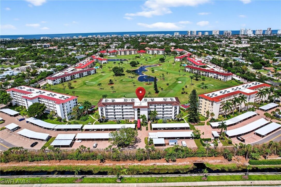 Property Photo:  29 High Point Circle E 204  FL 34103 