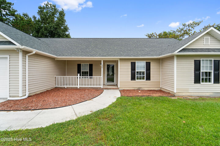 Property Photo:  206 N Stephanie Court  NC 28540 
