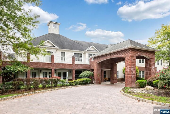 Property Photo:  100 Ridgewood Road 114  NJ 07676 