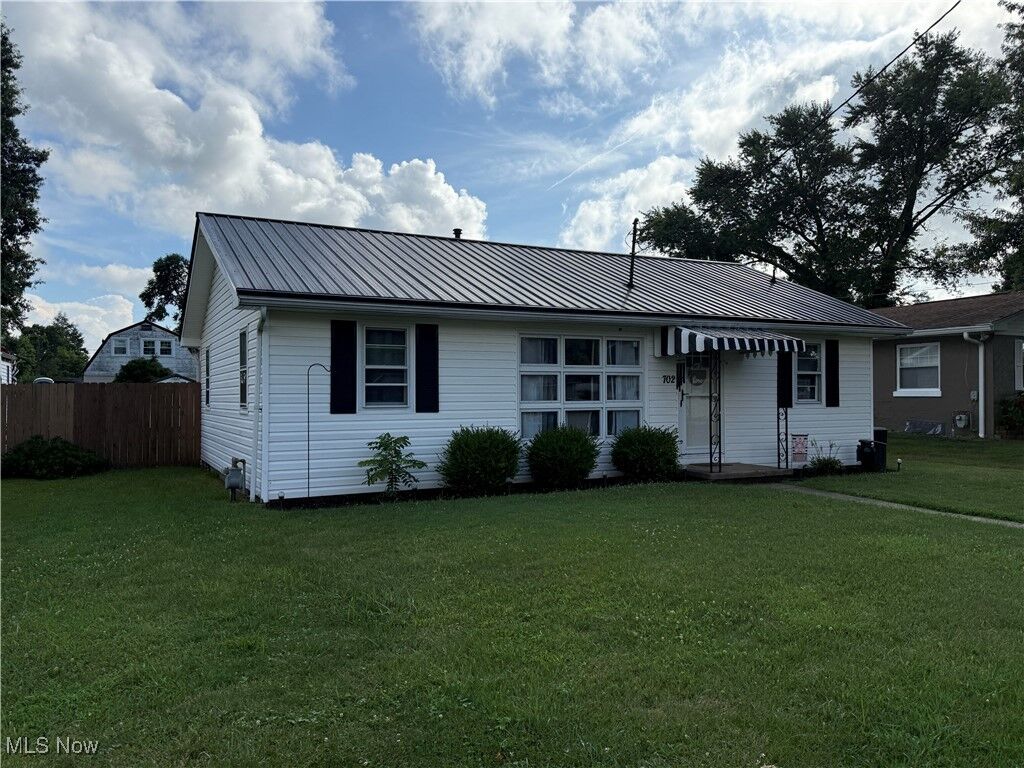 Property Photo:  702 19th Street  WV 26105