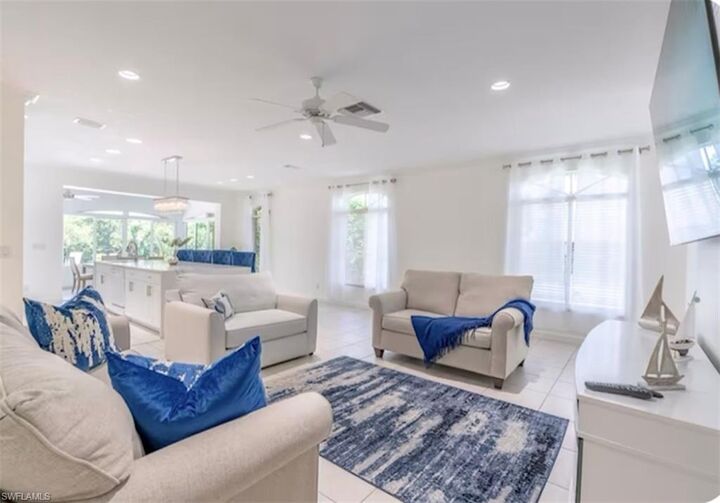 Property Photo: 593 106th Ave N FL 34108