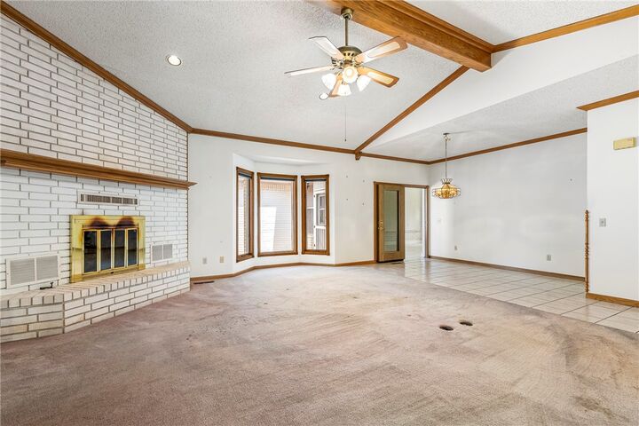 Property Photo:  912 NW 9th Street  AR 72712 