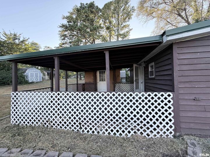 Property Photo: 108 W Benedict Street IL 62891