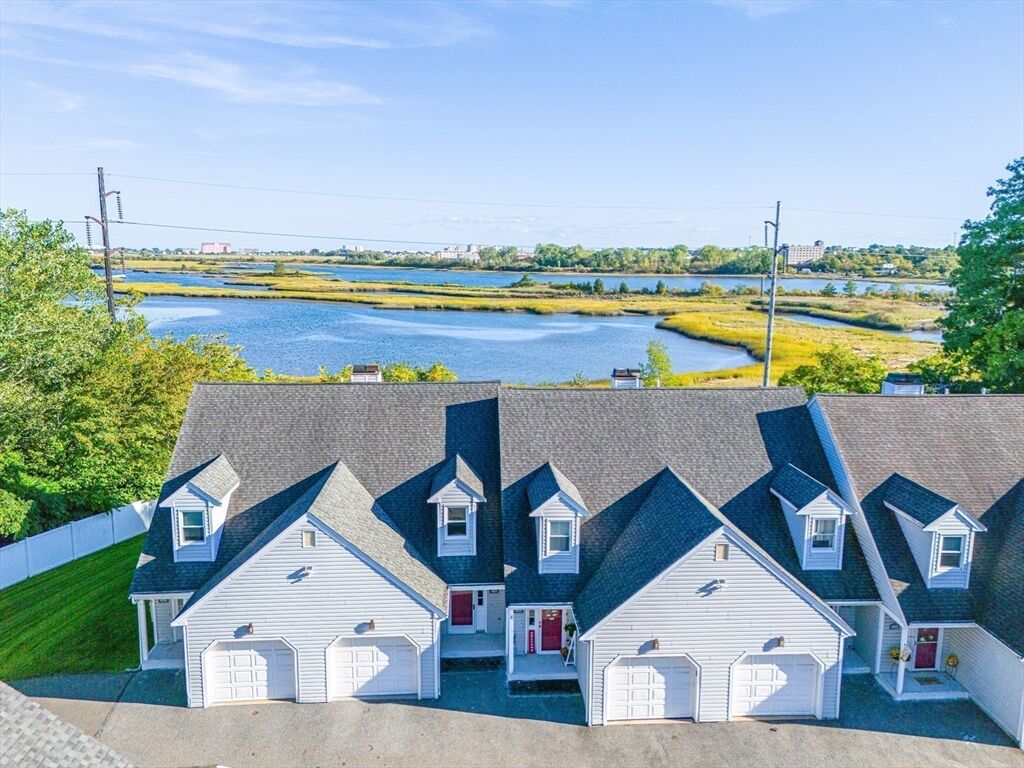 Property Photo:  109 Salem St 405  MA 02151 