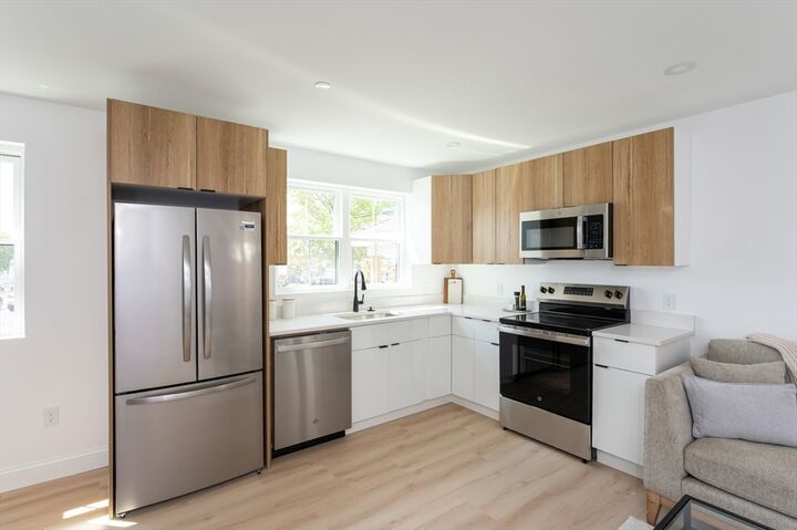 Property Photo:  7 Kenoza 201  MA 01830 