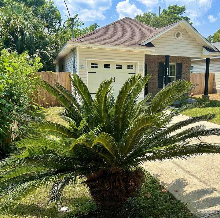 515 N M St  Pensacola FL 32501 photo