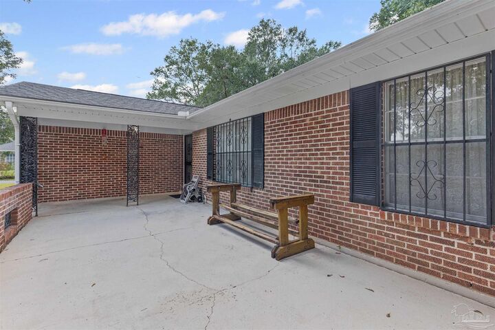 Property Photo:  2216 Clearwater St  AL 36609 