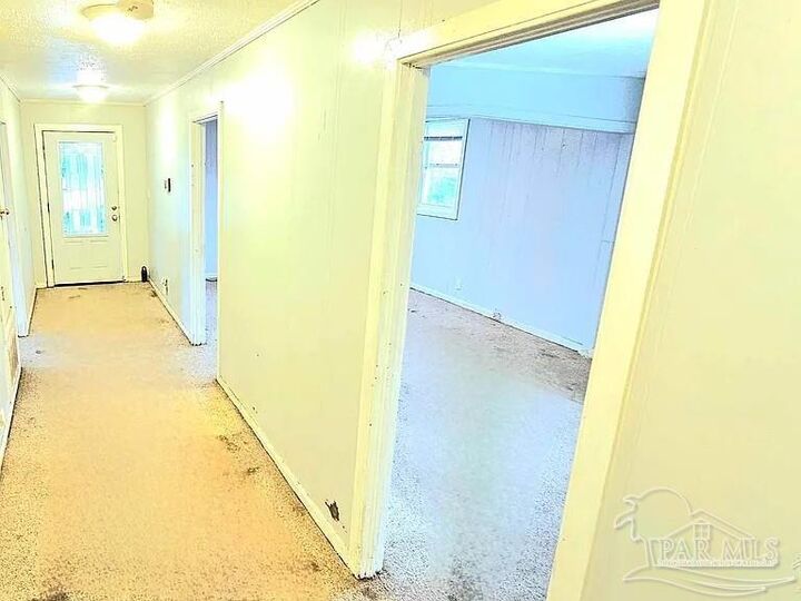Property Photo: 3011 N Tarragona St FL 32503