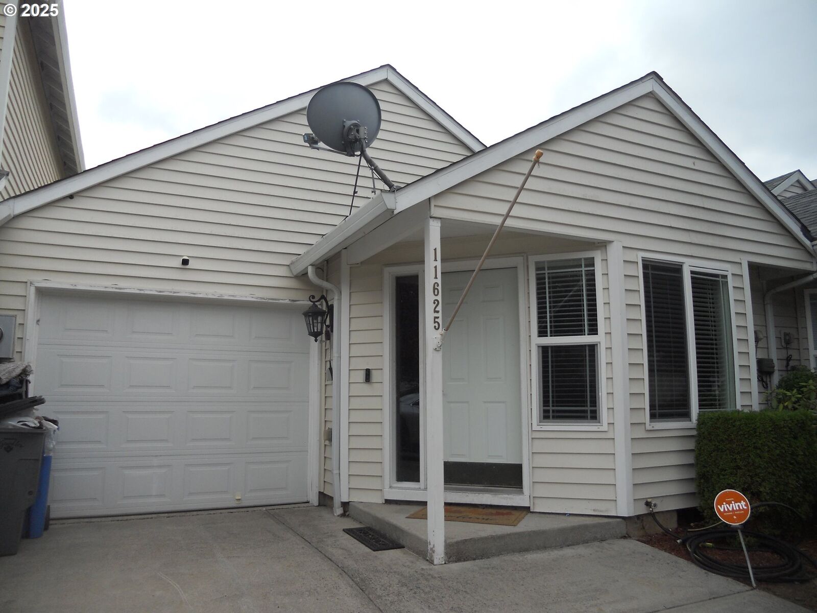 Property Photo: 11625 NE 32nd St WA 98682