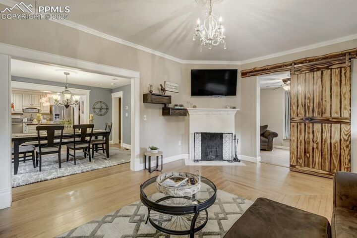 Property Photo:  1510 S Cascade Avenue  CO 80905 
