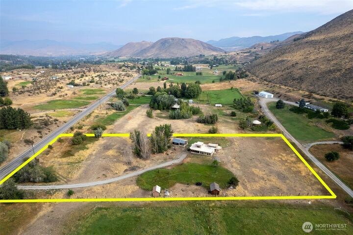 Property Photo:  574  Twisp-Winthrop Eastside Road  WA 98862 