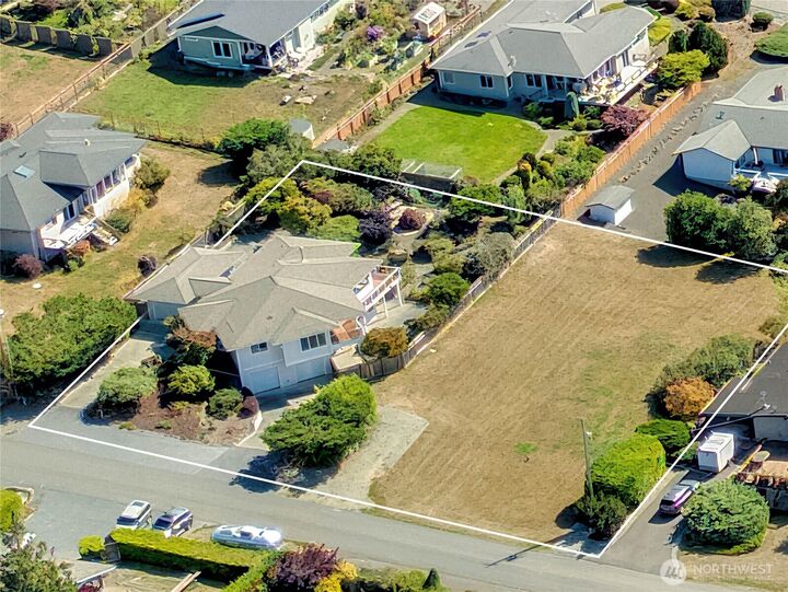 Property Photo: 92 N Rhododendron Drive WA 98368
