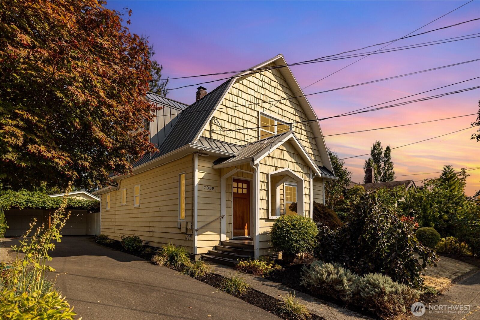 Property Photo: 7038 14th Avenue NW WA 98117