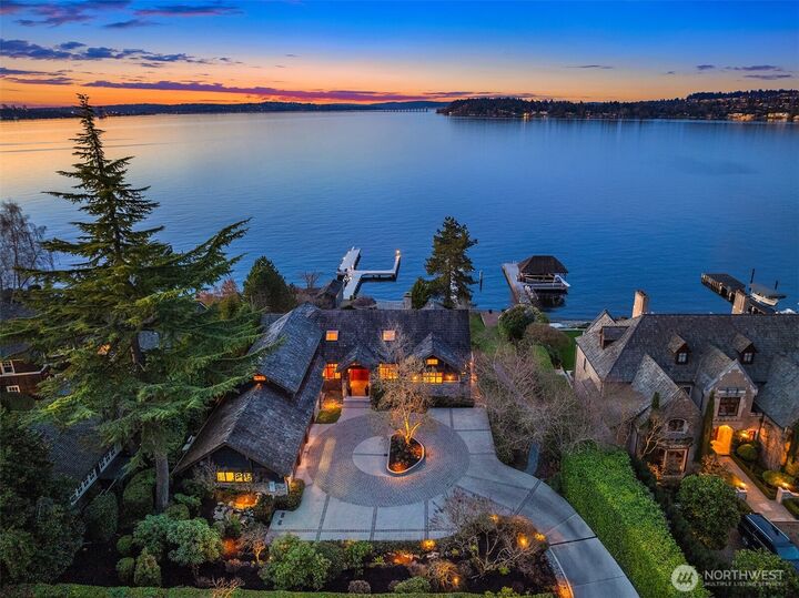 7010 N Mercer Way  Mercer Island WA 98040 photo