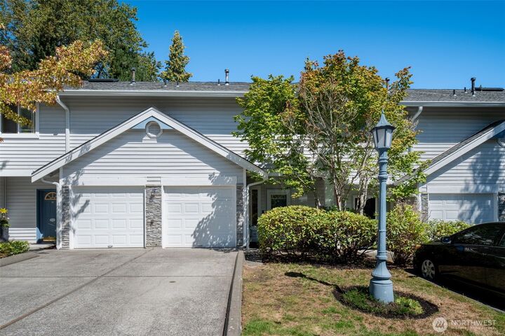 Property Photo:  21502  50th Avenue W A3  WA 98043 
