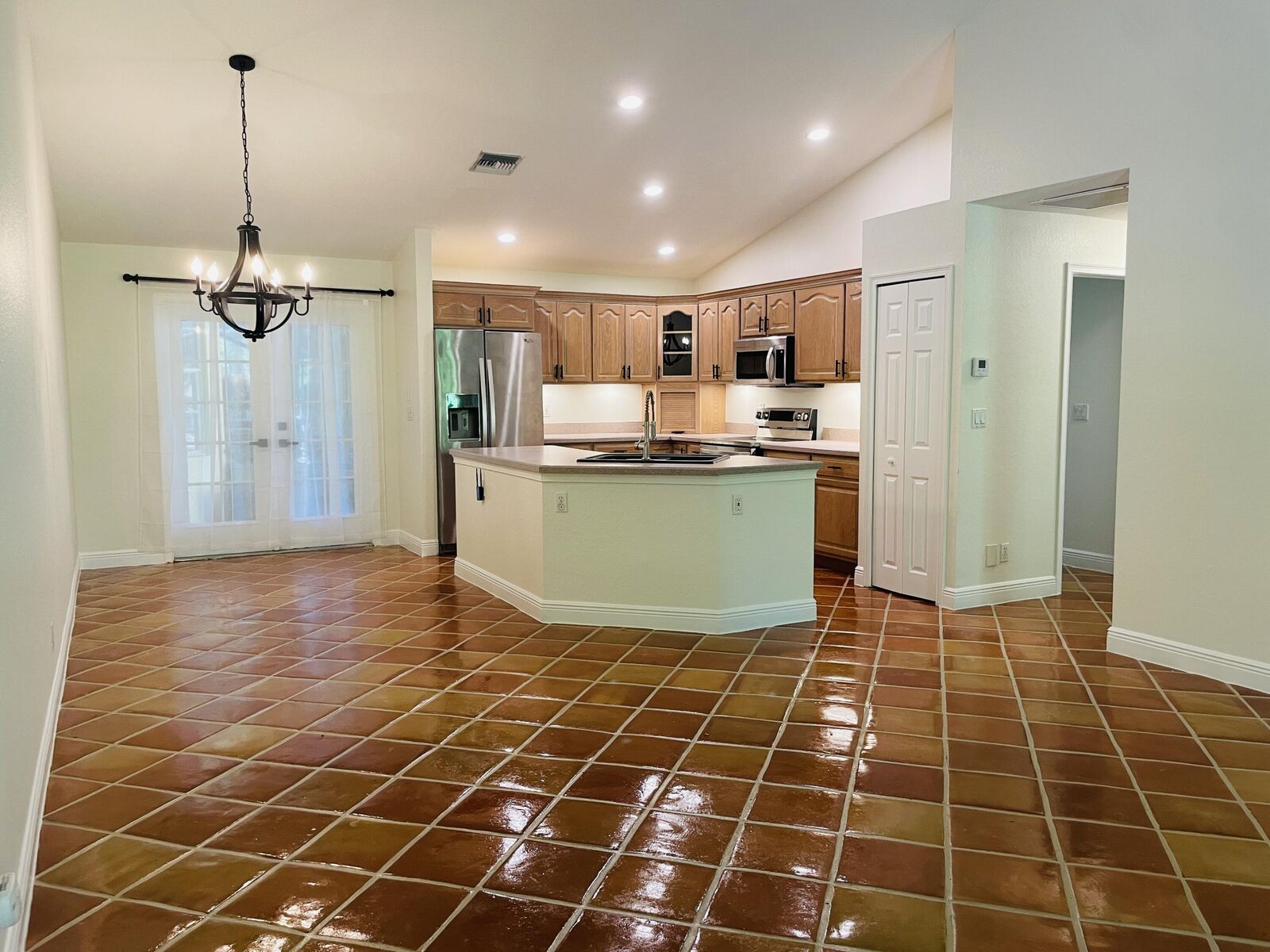 Property Photo: 14425 N 64th Court N Guest House FL 33470