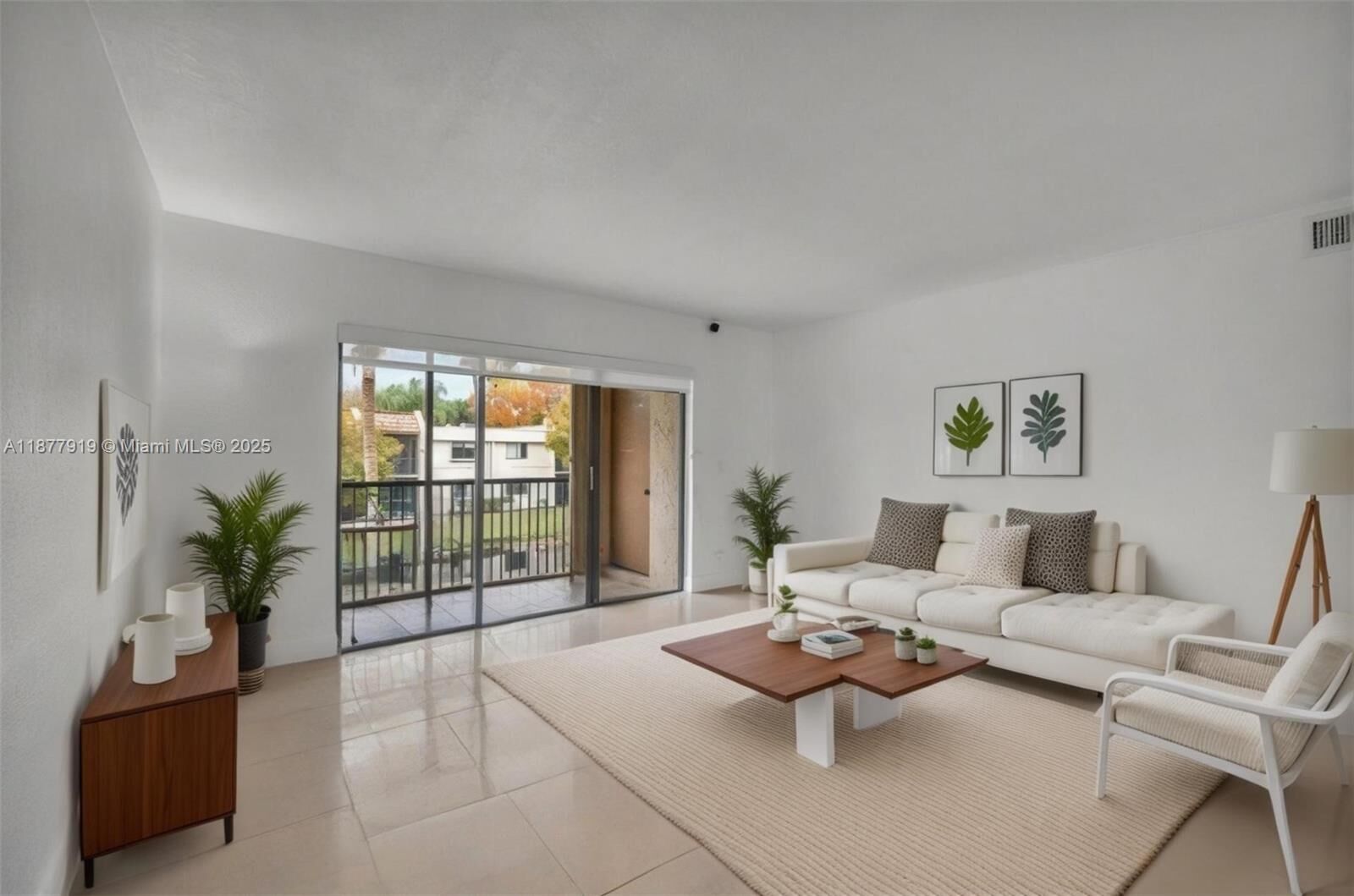 Property Photo:  398 Lakeview Dr 205  FL 33326 
