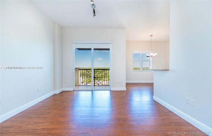 Property Photo:  9021 SW 94th St Ph07  FL 33176 